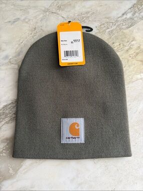 Carhartt Moss Green Ribbed Beanie with Logo Patch